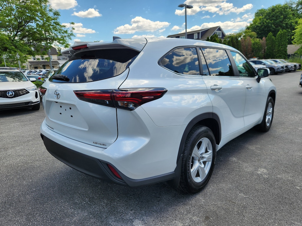 Used 2024 Toyota Highlander SUV