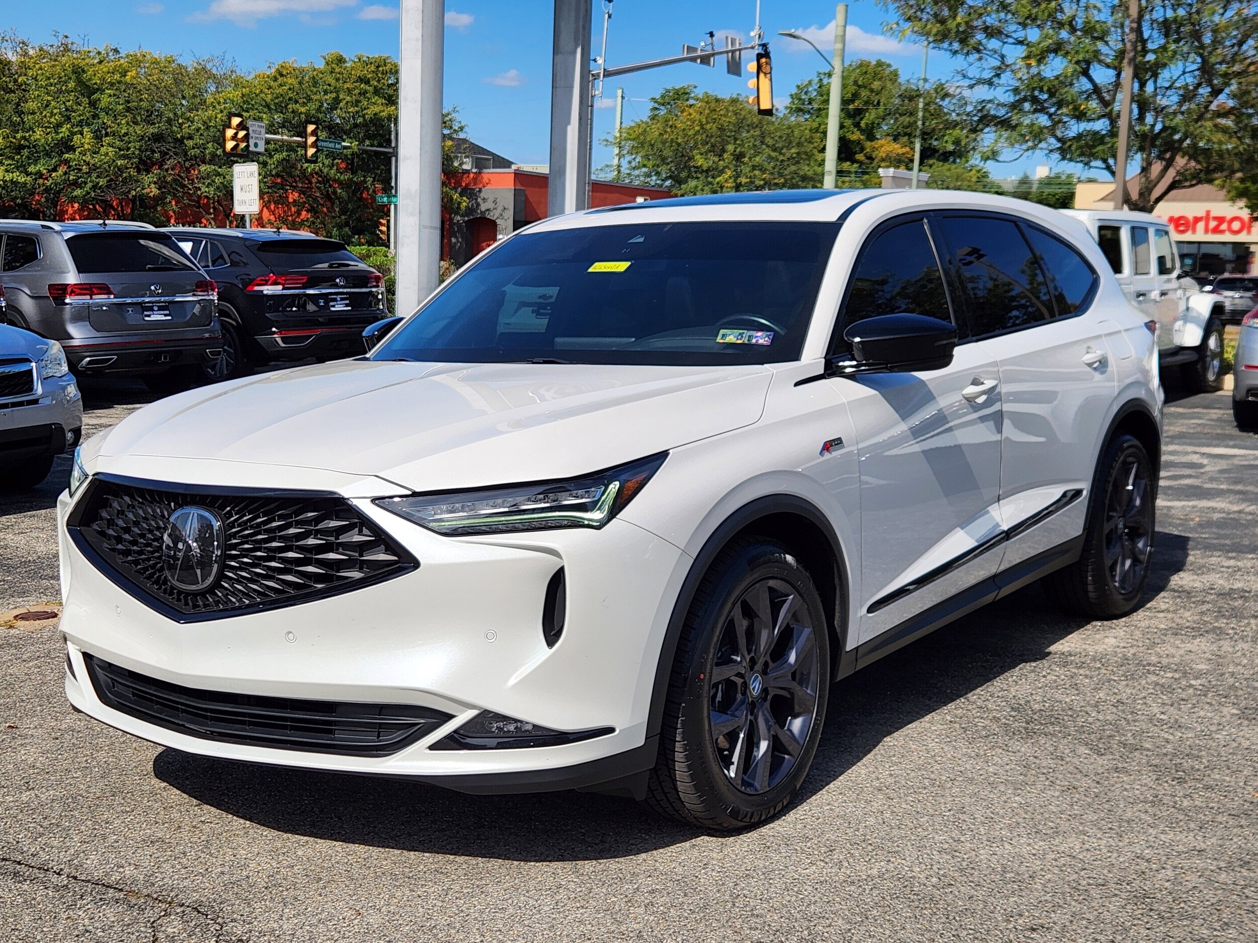 2023 Acura MDX SH-AWD A-Spec photo 2