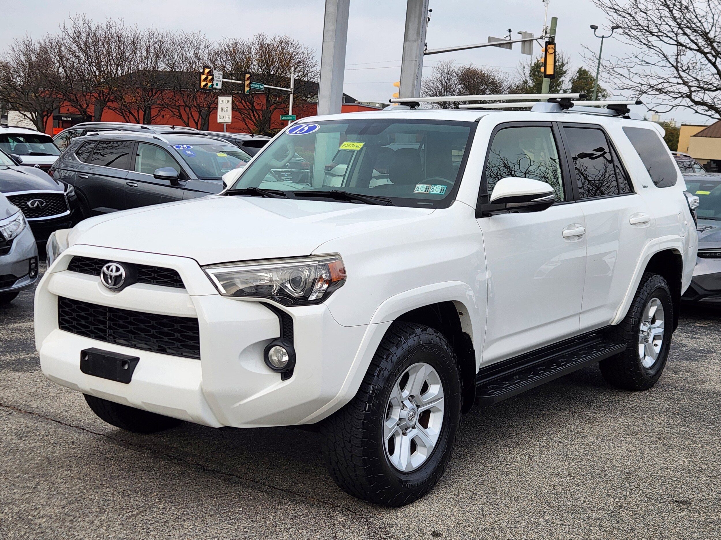 2015 Toyota 4Runner SR5 photo 2