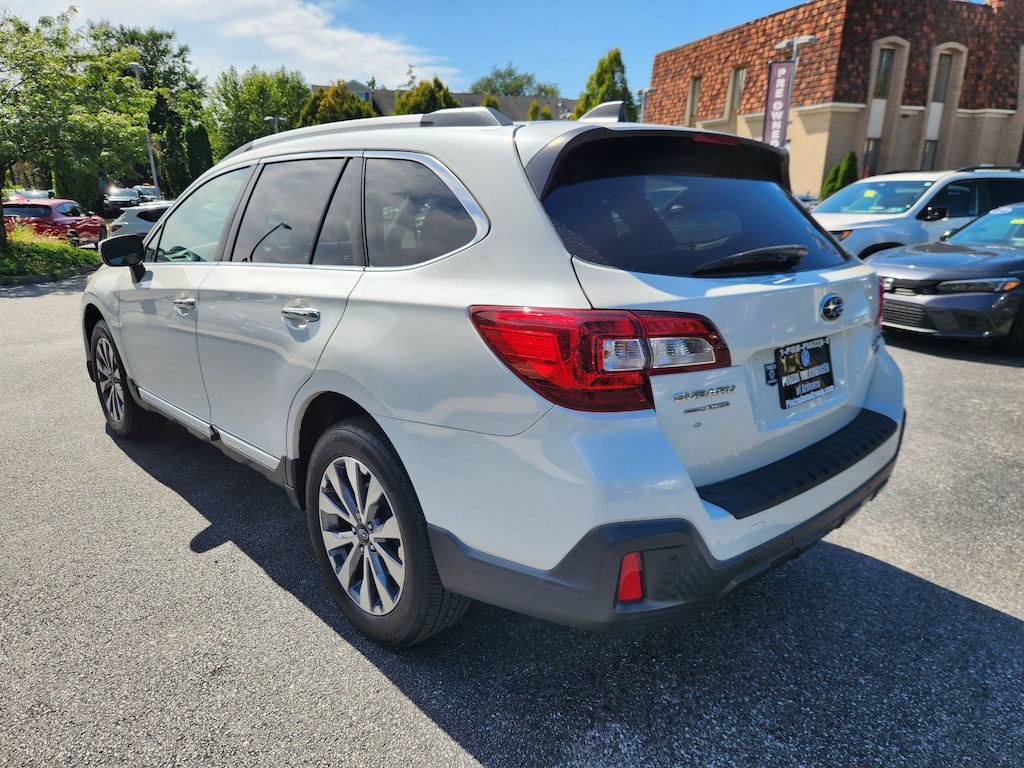 Used 2018 Subaru Outback Touring SUV