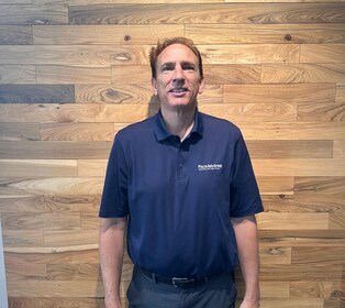 Staff member Richard Giuliani from ID_eb067b8f800a