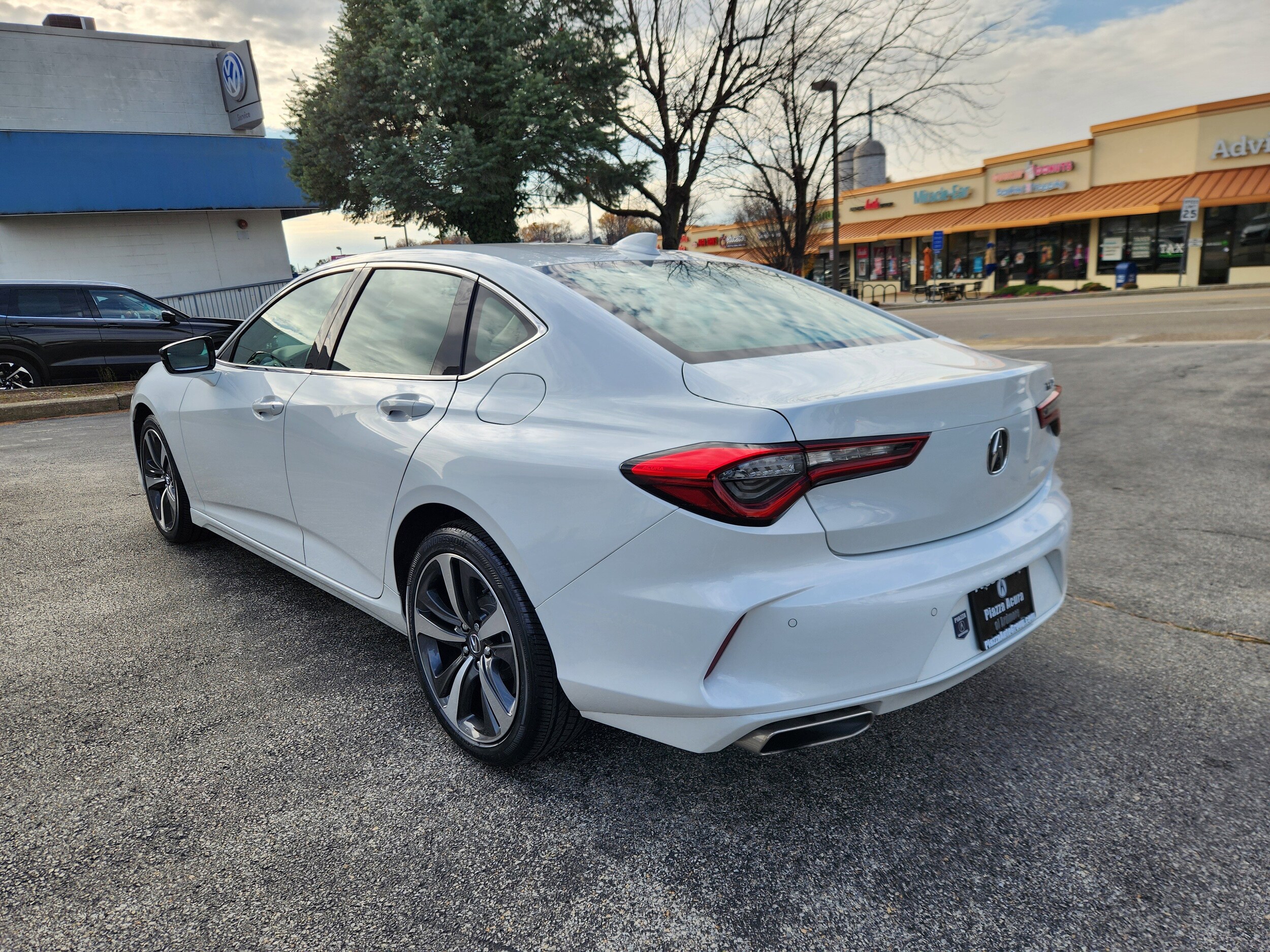 2025 Acura TLX Technology photo 3