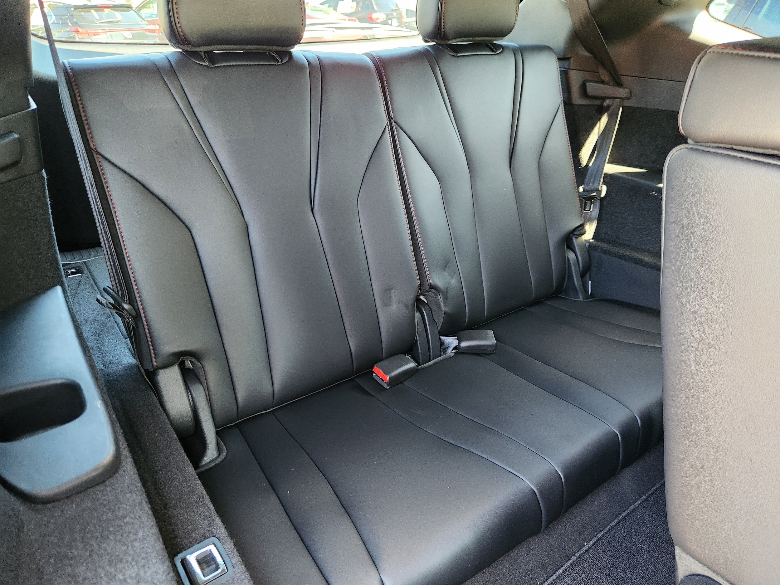 2025 Acura MDX A-Spec Package - Photo 17