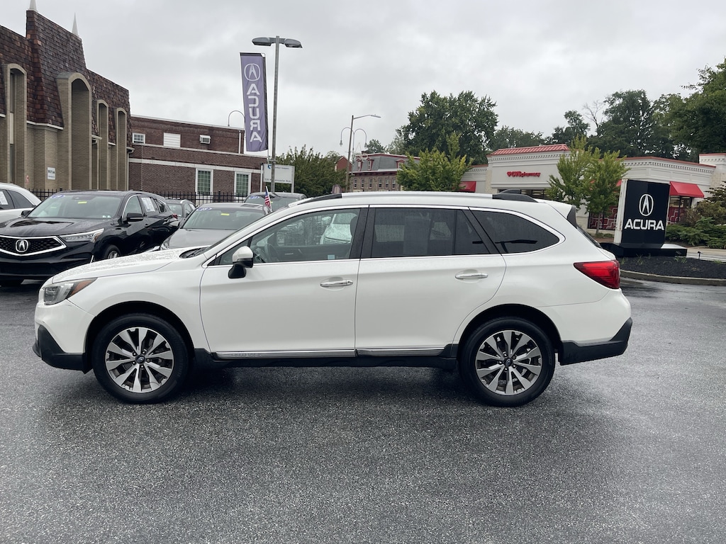 Used 2018 Subaru Outback Touring SUV