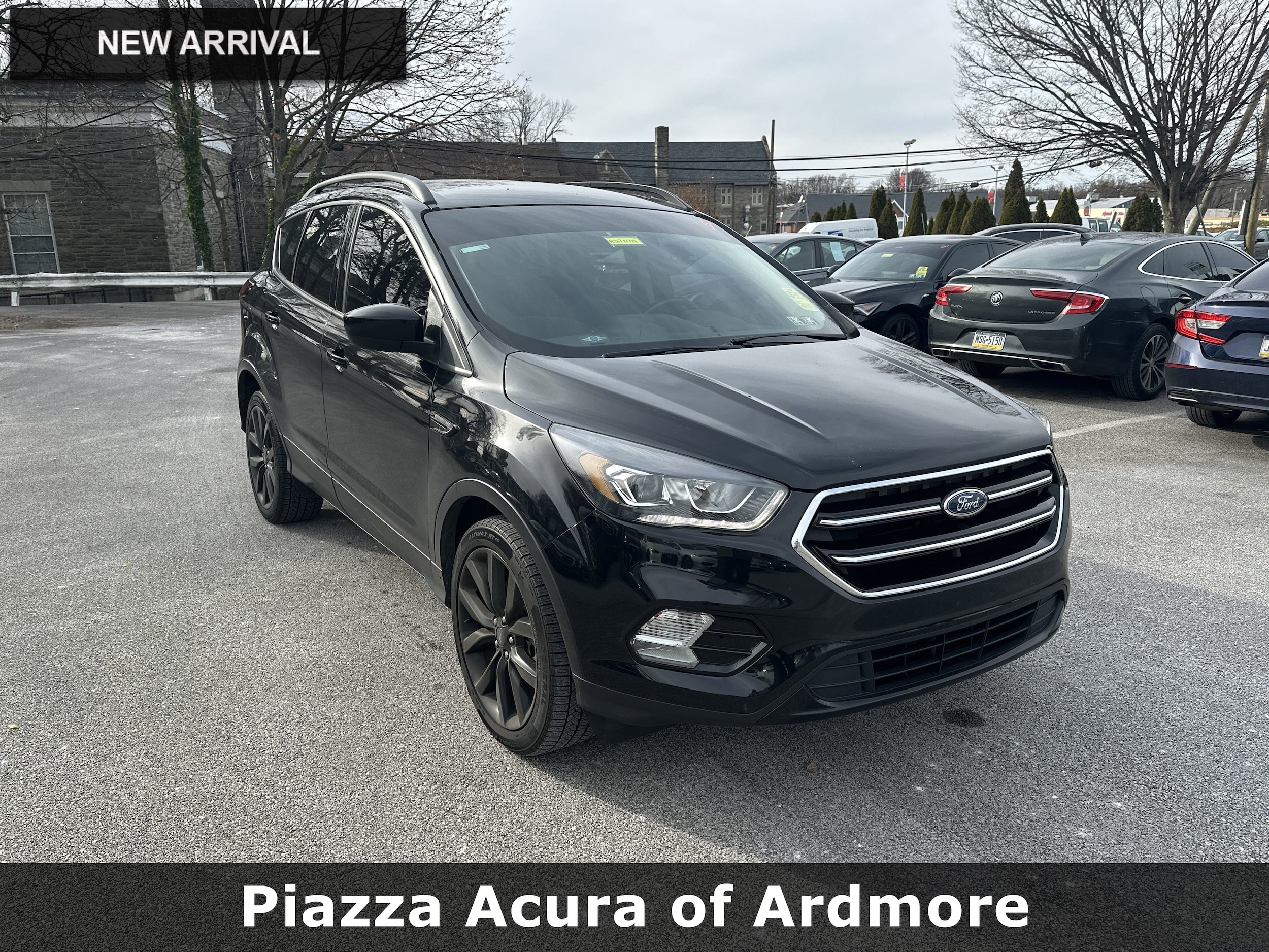2019 Ford Escape SE's photo