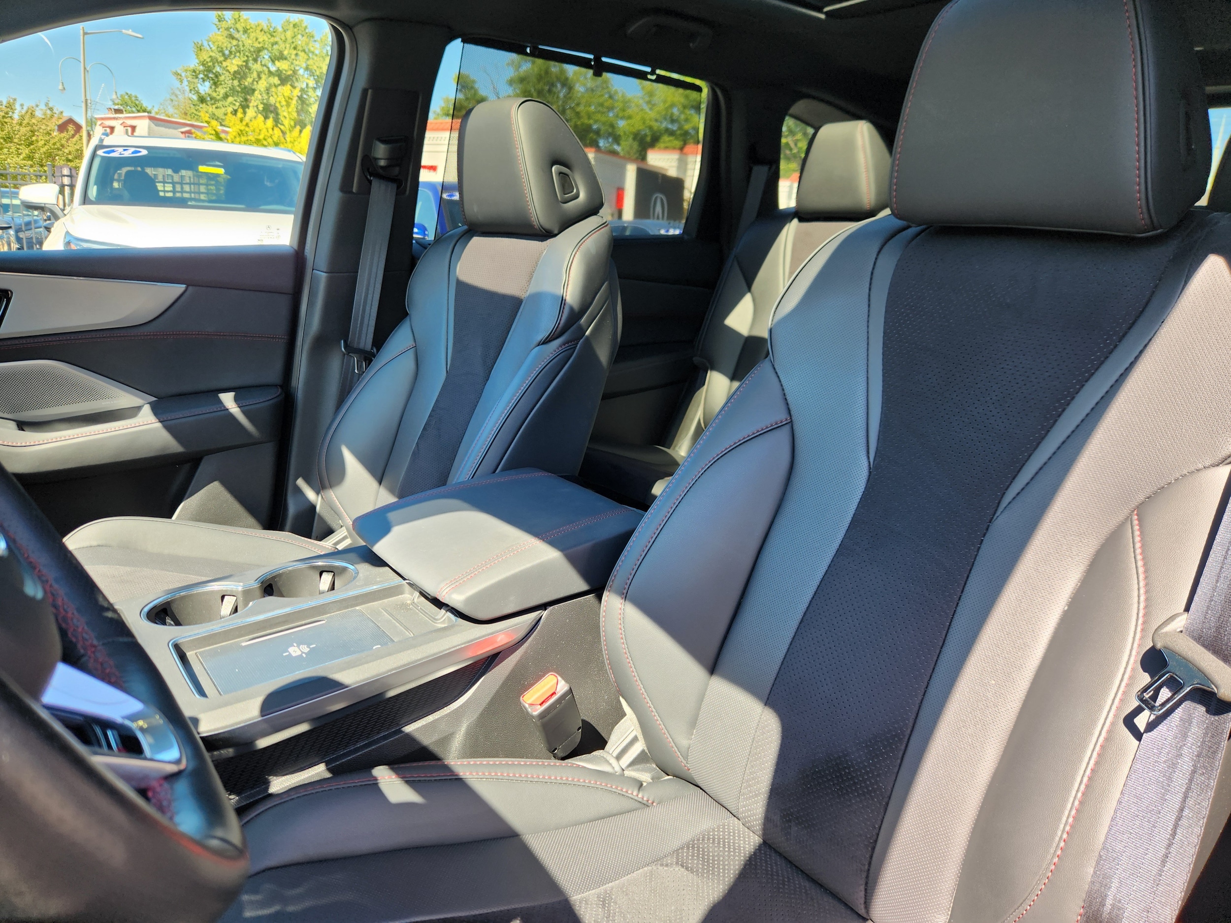 2025 Acura MDX A-Spec Package - Photo 7