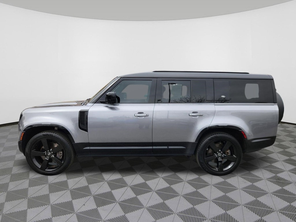 Used 2023 Land Rover Defender X-Dynamic SE SUV