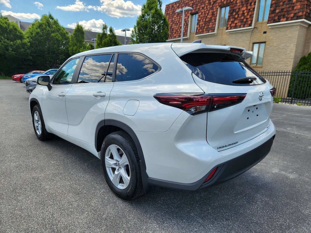 Used 2024 Toyota Highlander SUV