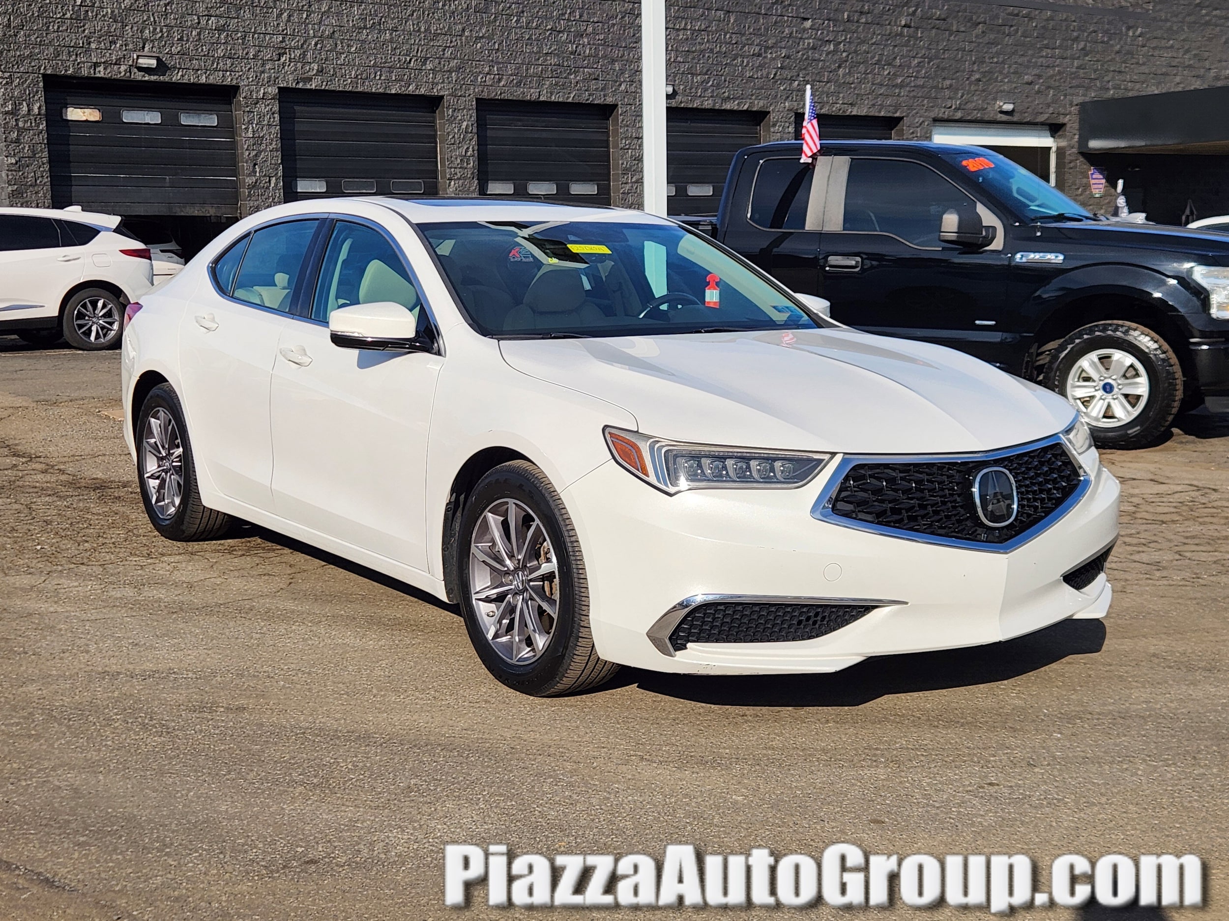 2019 Acura TLX Base's photo