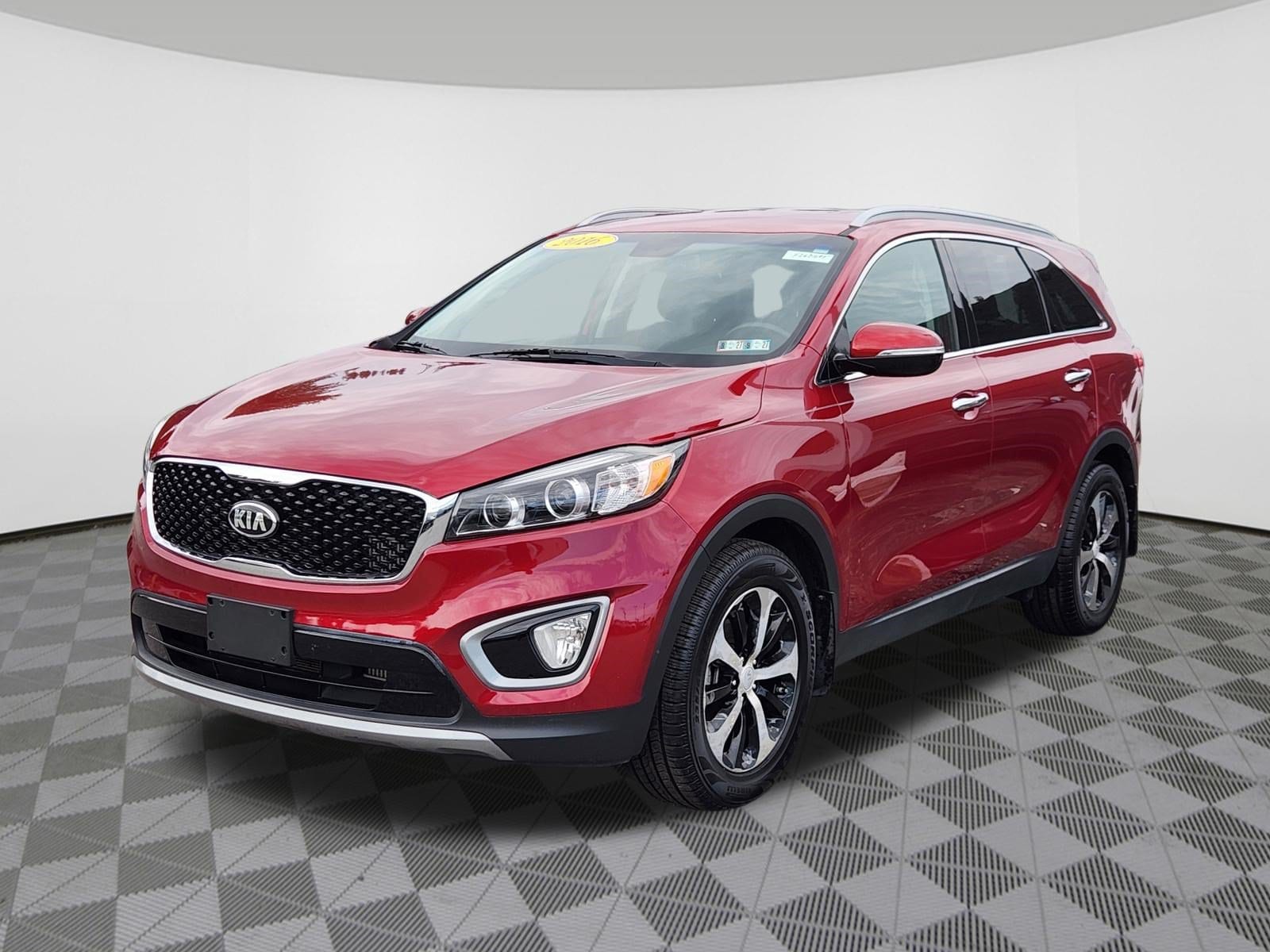 Used 2016 Kia Sorento EX with VIN 5XYPH4A14GG053486 for sale in West Chester, PA