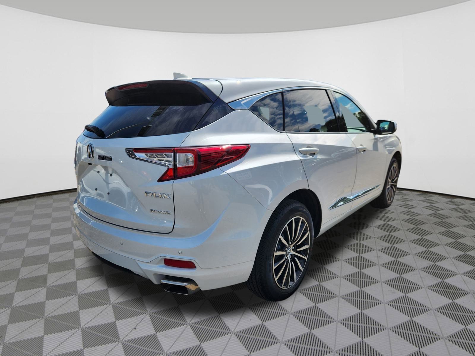 2025 Acura RDX Advance photo 4