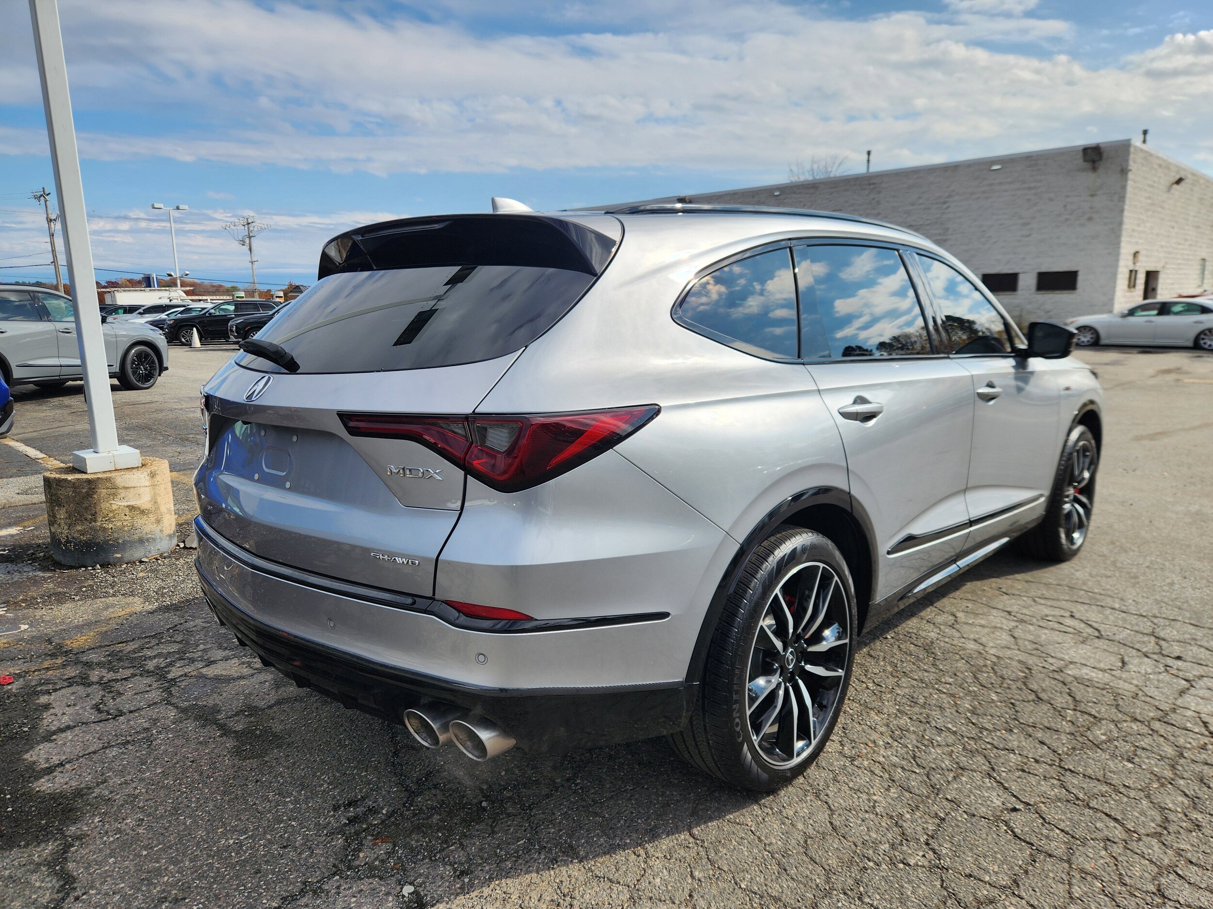 2023 Acura MDX SH-AWD Type S Advance photo 4