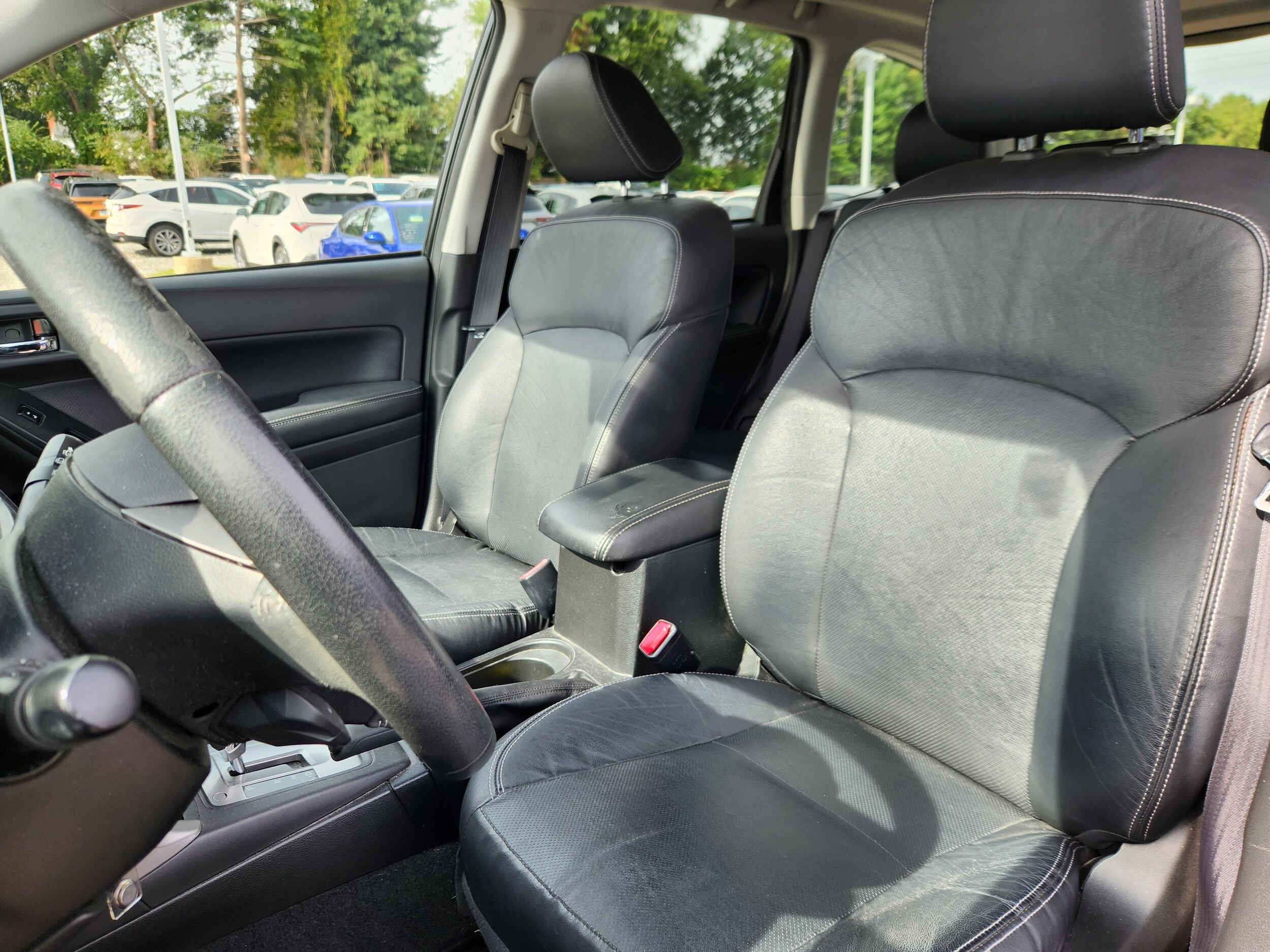 2014 Subaru Forester 2.5i Touring photo 2