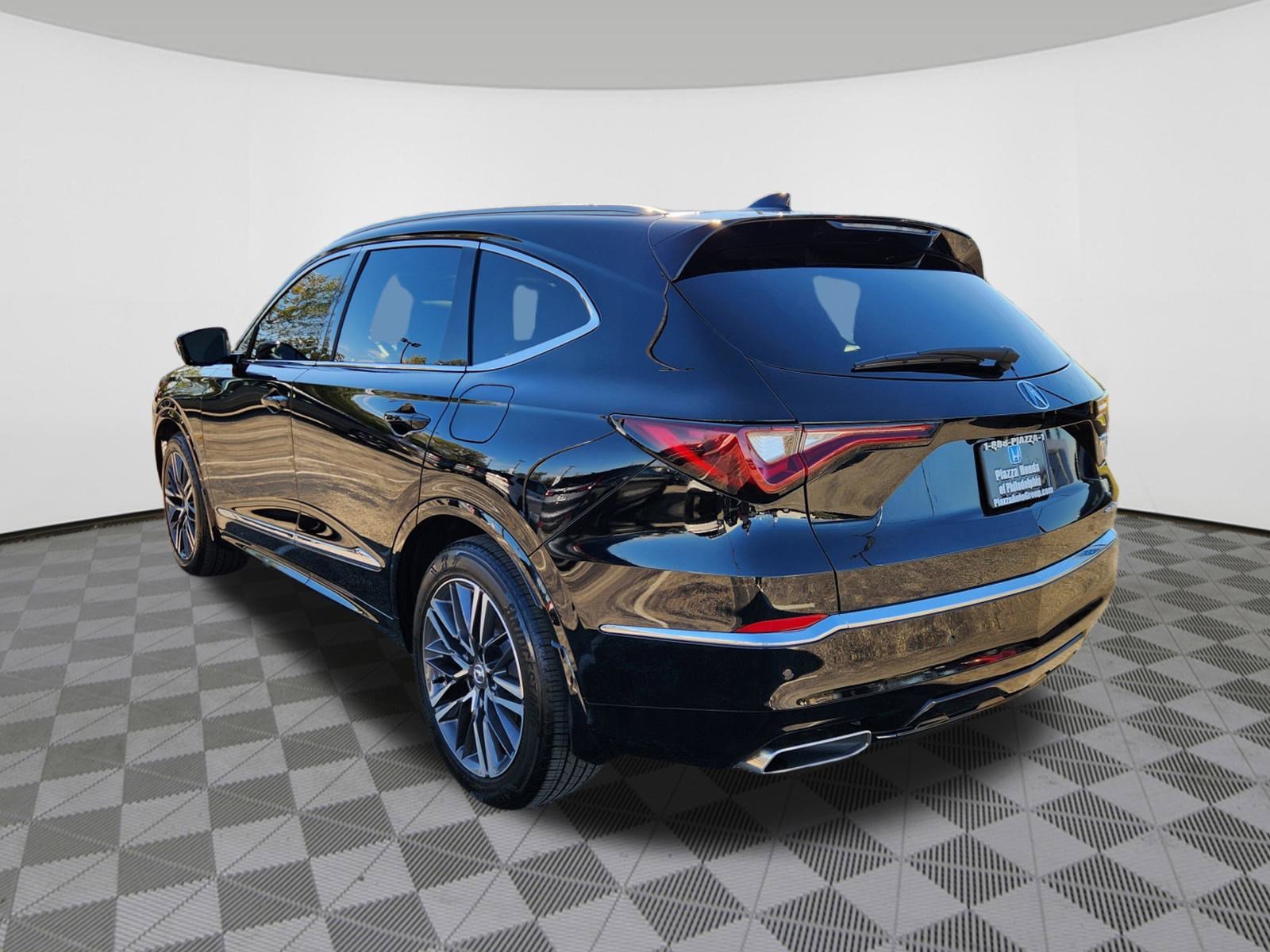 2025 Acura MDX SH-AWD Advance photo 3