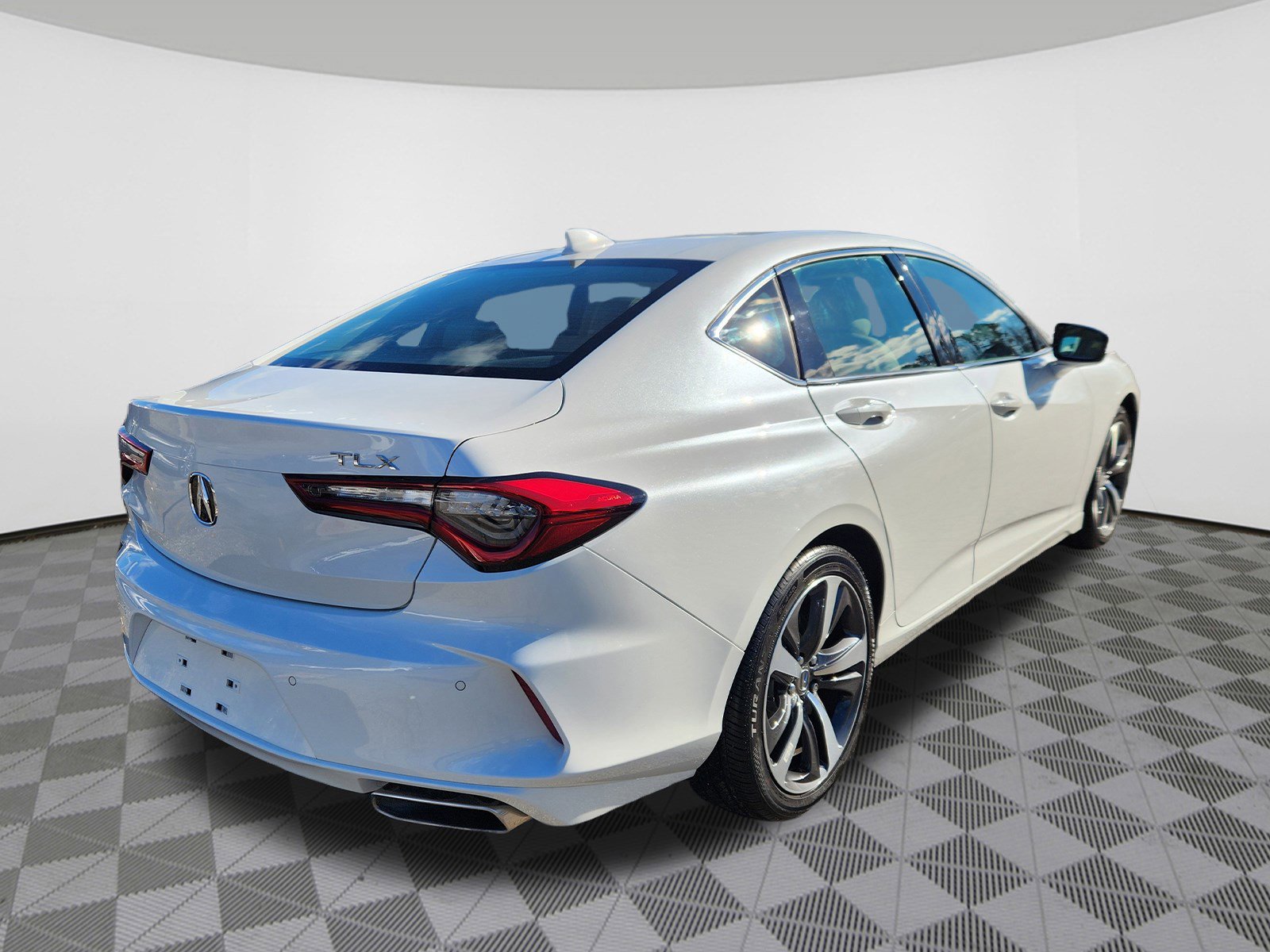 2025 Acura TLX Technology photo 4