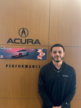 Staff member CJ Rodriguez from fc89f4d67ce1
