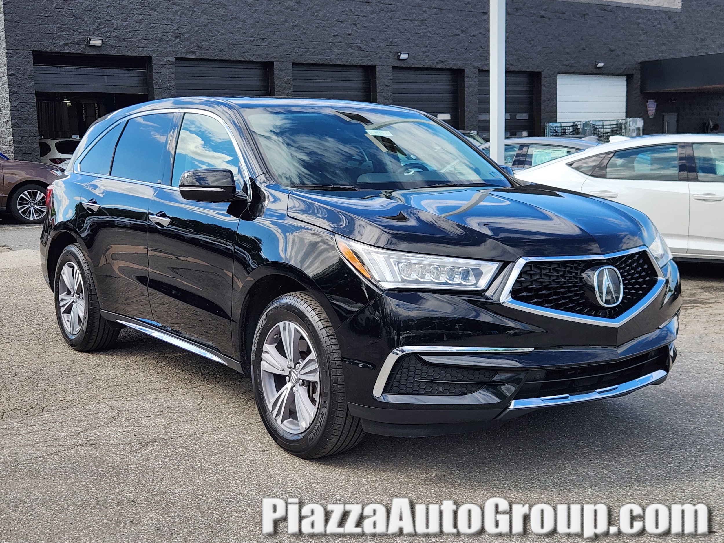 2020 Acura MDX SH-AWD's photo