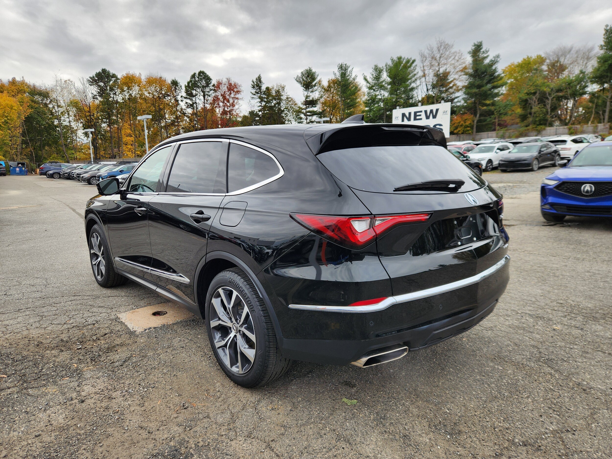 2023 Acura MDX SH-AWD Technology photo 3