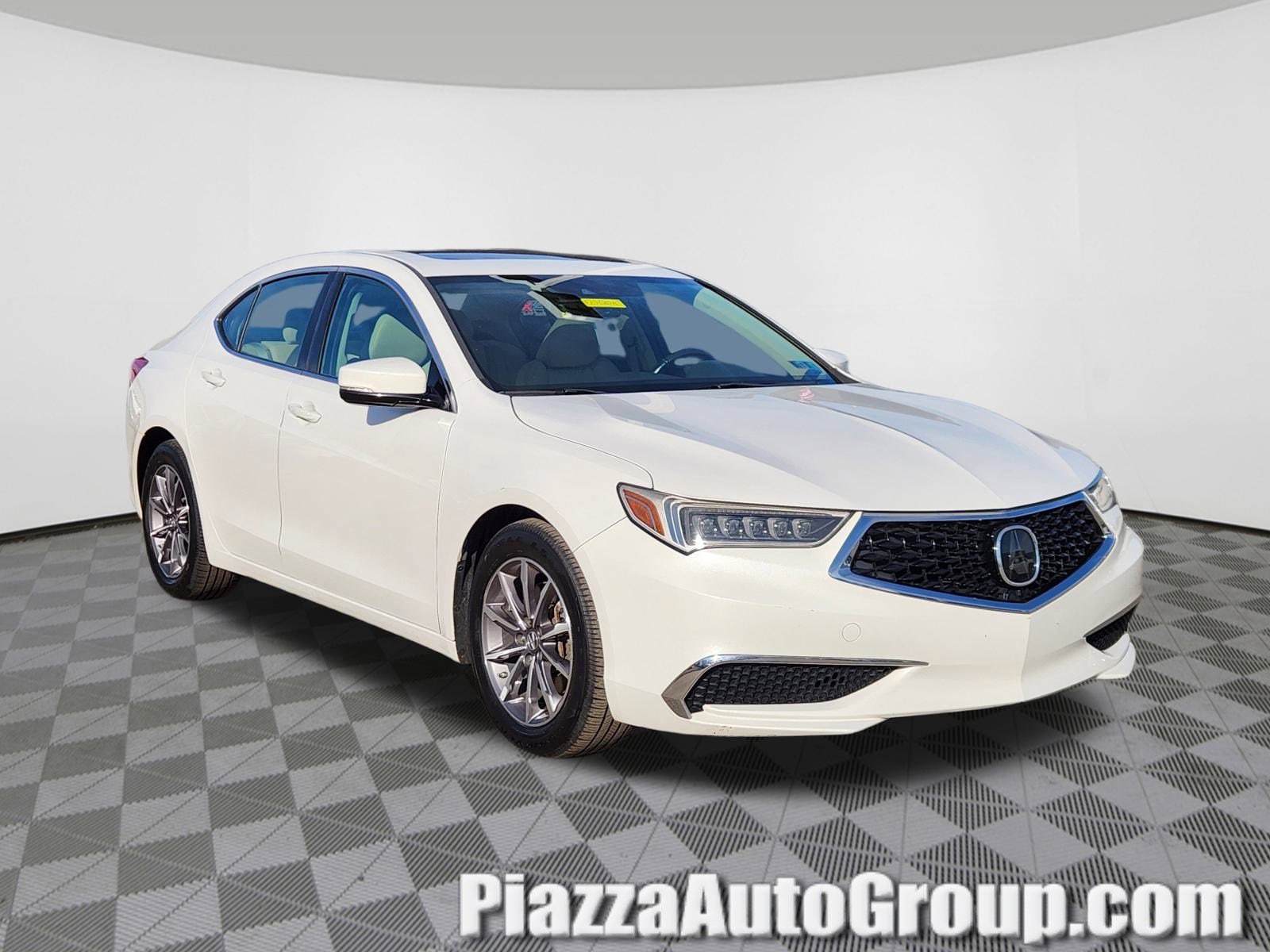 2019 Acura TLX Base's photo
