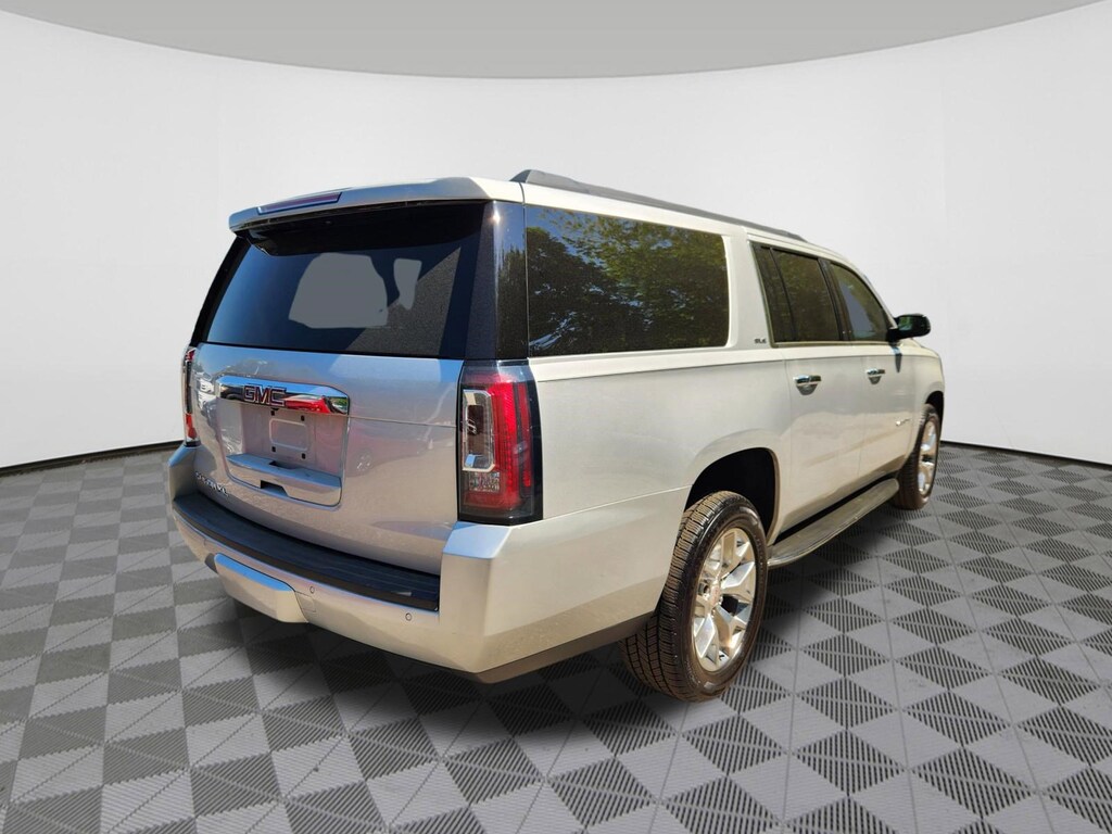 Used 2019 GMC Yukon XL SLE SUV