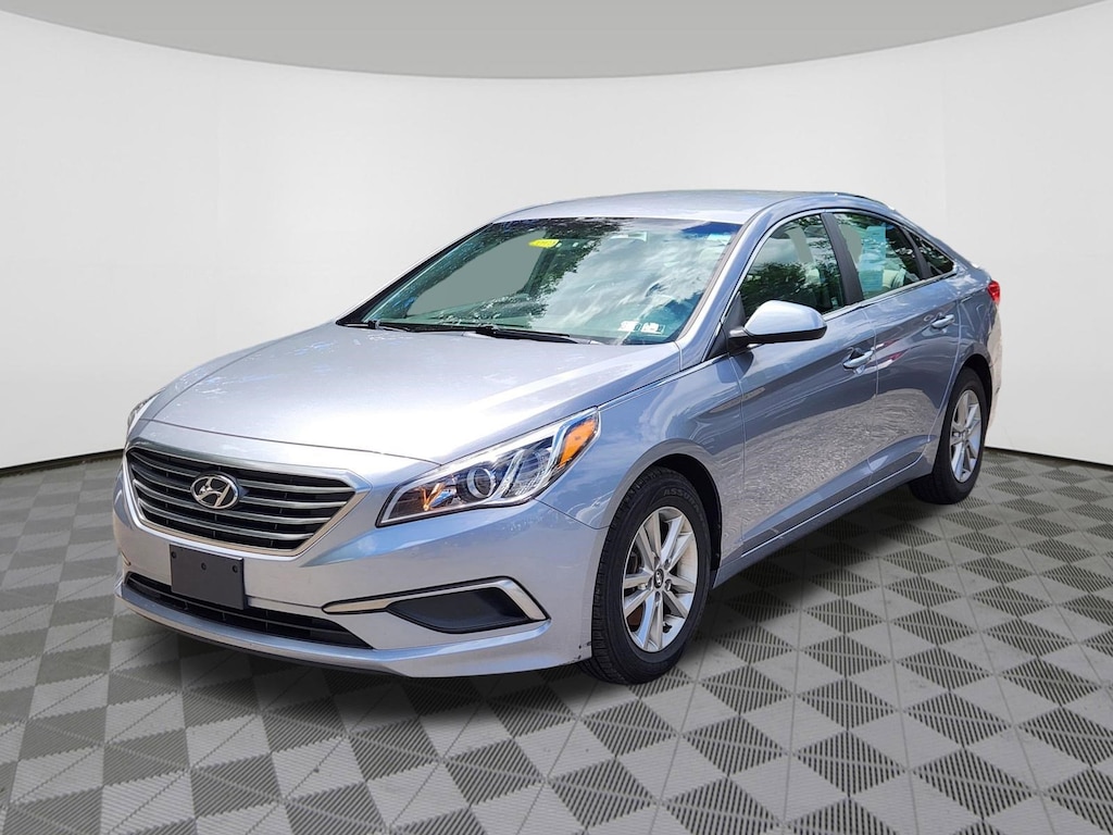 Used 2016 Hyundai Sonata SE Sedan