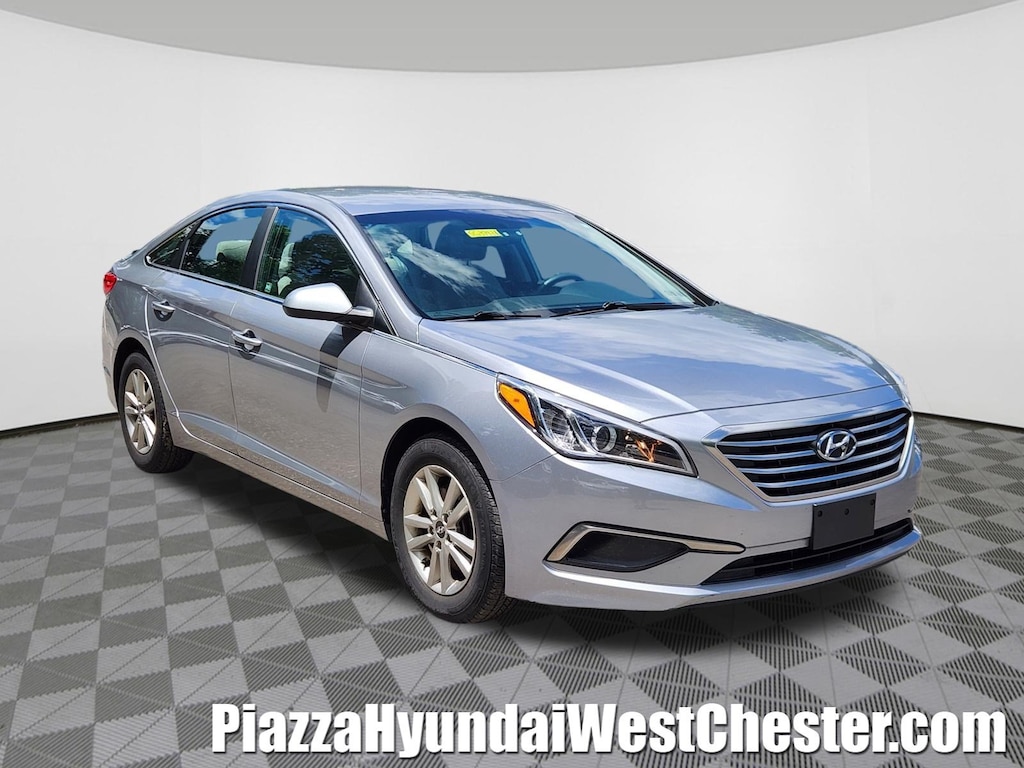 Used 2016 Hyundai Sonata SE Sedan