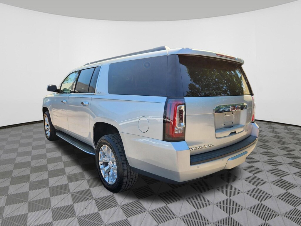 Used 2019 GMC Yukon XL SLE SUV