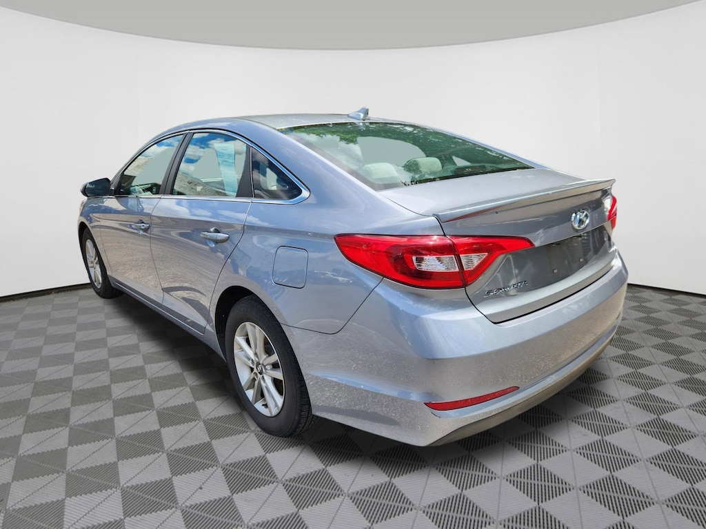 Used 2016 Hyundai Sonata SE Sedan