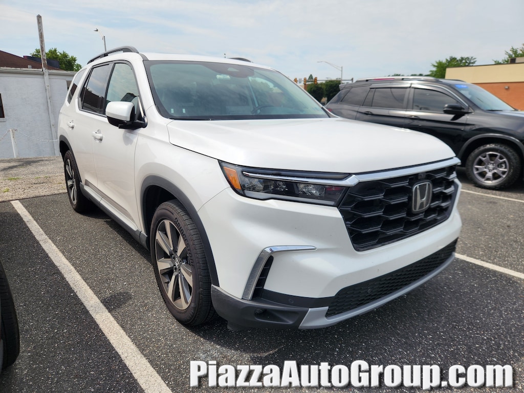 Certified 2025 Honda Pilot Elite SUV
