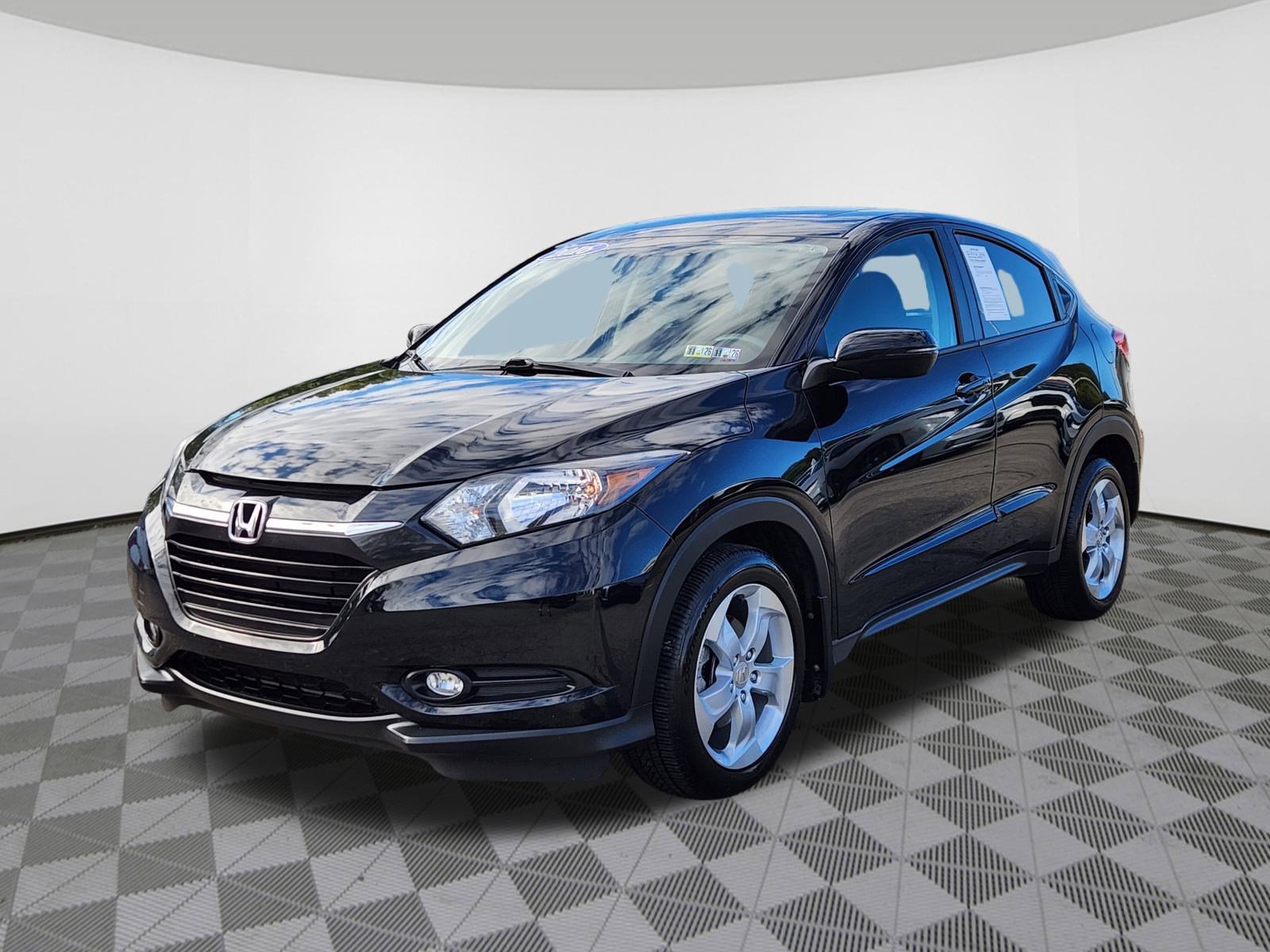 2016 Honda HR-V EX photo 2