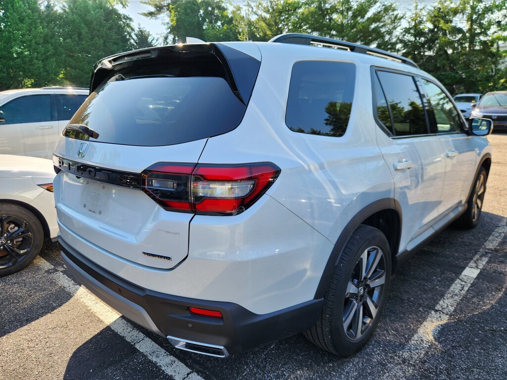 Certified 2023 Honda Pilot Touring SUV
