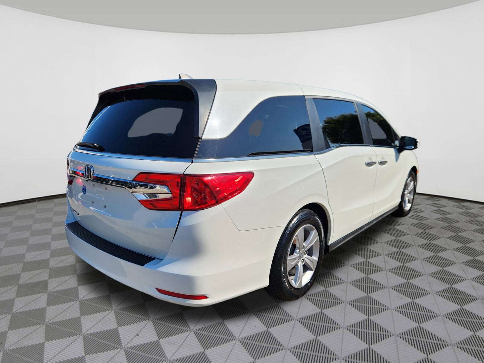 2020 Honda Odyssey EX-L photo 4
