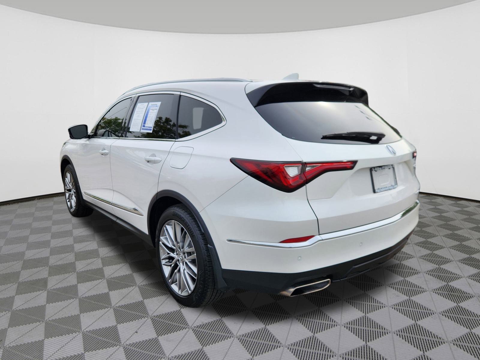 2024 Acura MDX SH-AWD Advance photo 3
