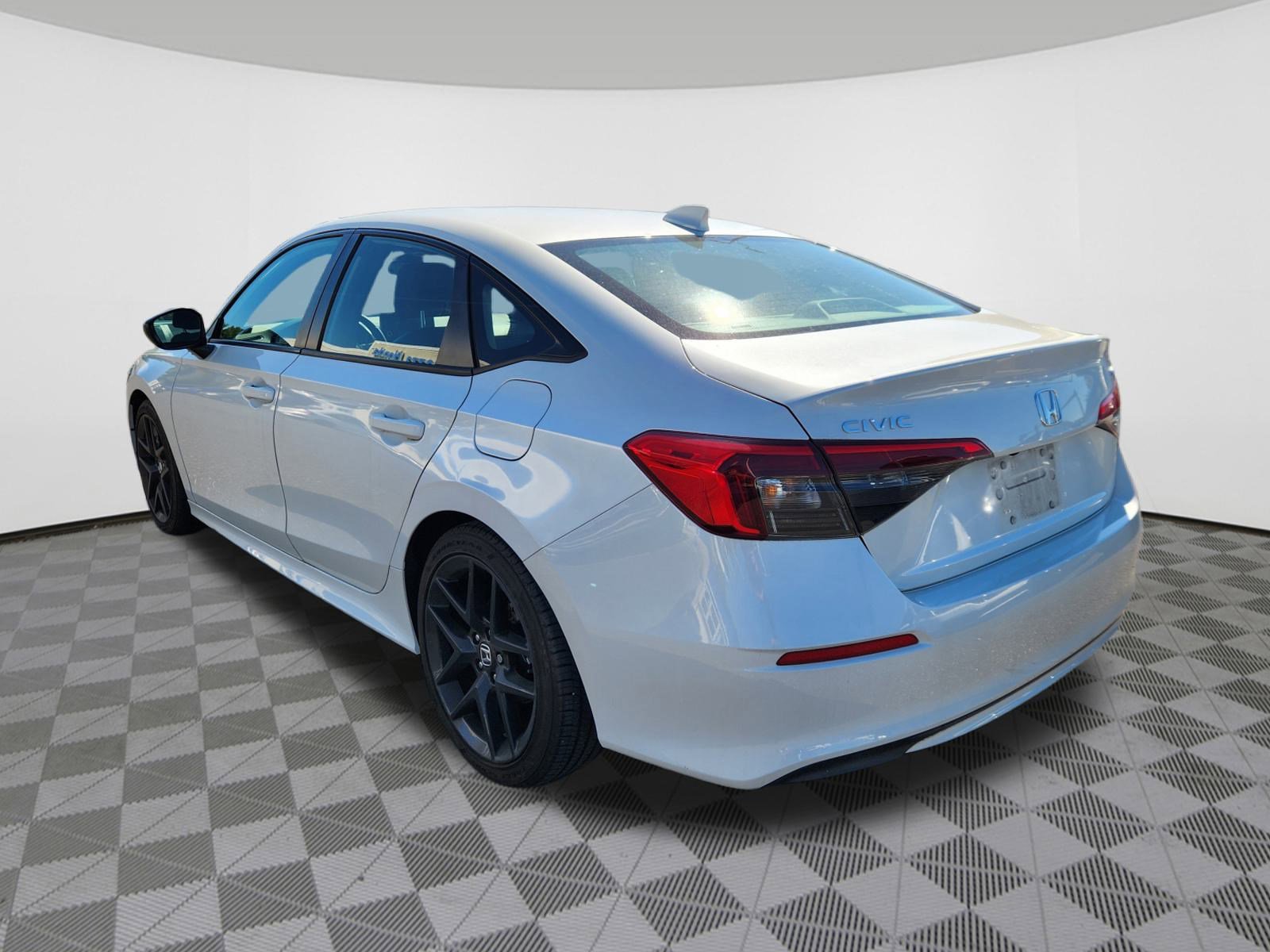 2022 Honda Civic Sport photo 3