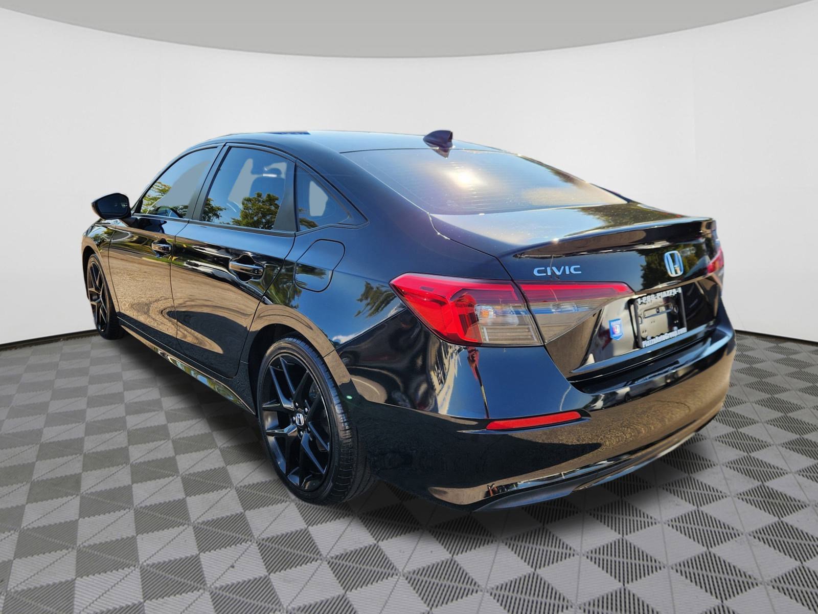 2022 Honda Civic Sport photo 3