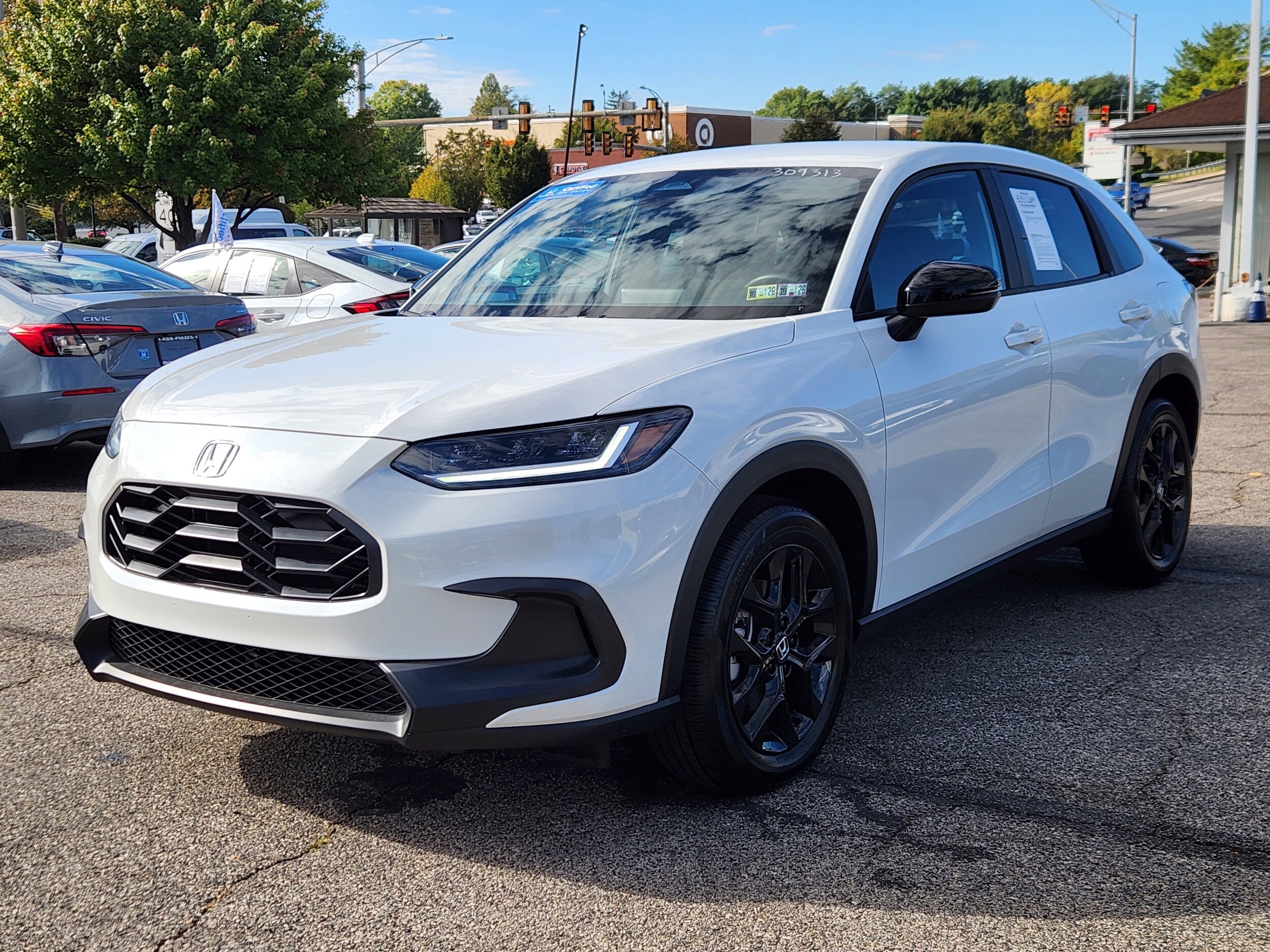 2025 Honda HR-V Sport photo 2