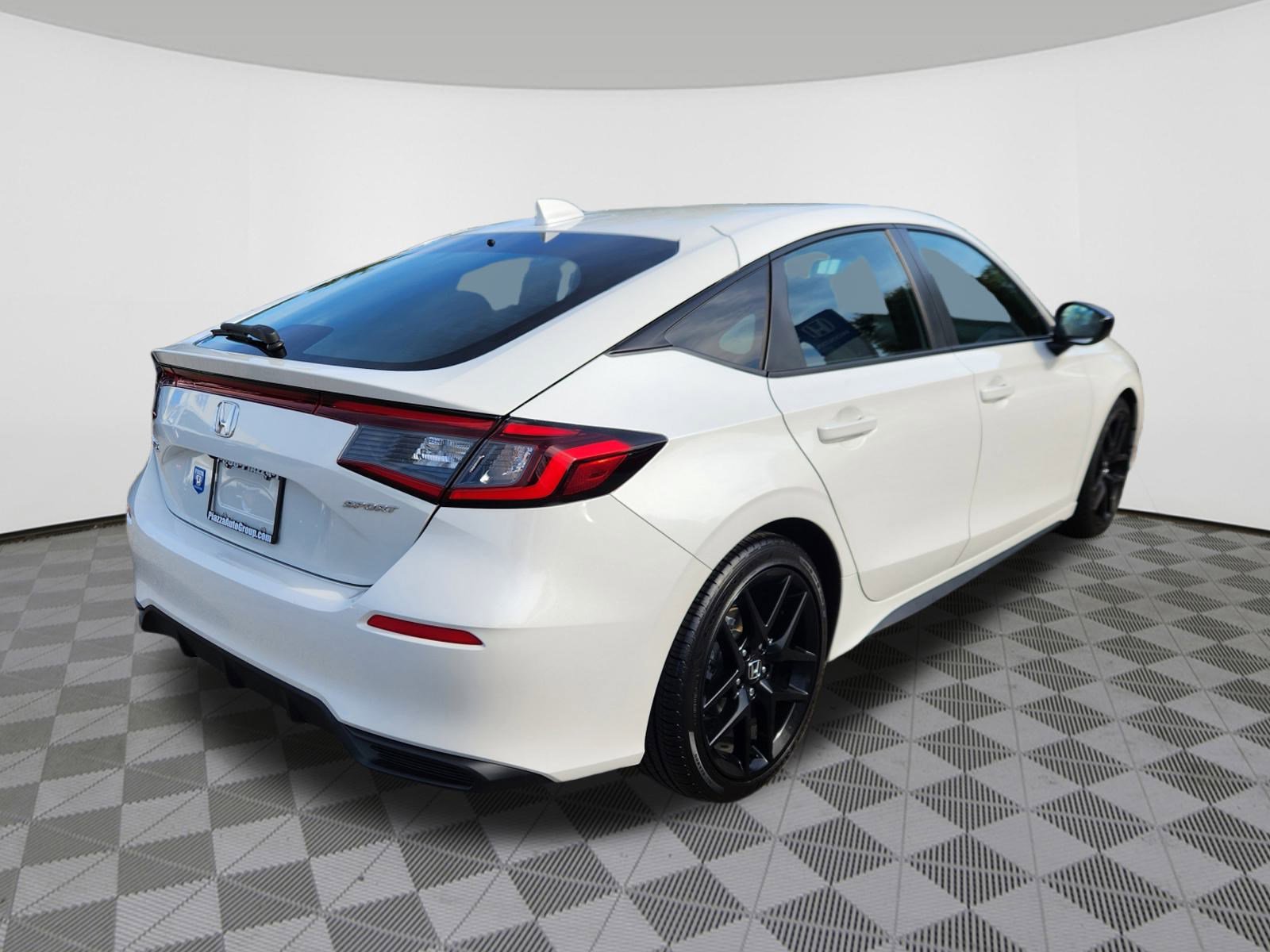 2025 Honda Civic Hatchback Sport photo 4