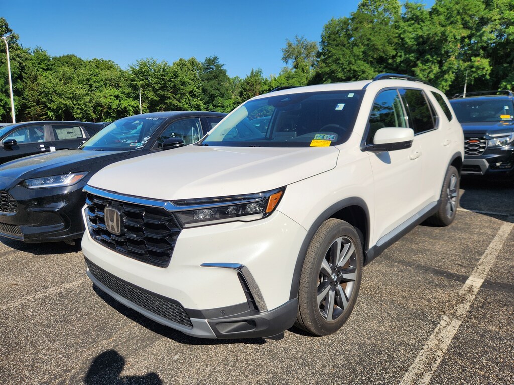 Certified 2023 Honda Pilot Touring SUV