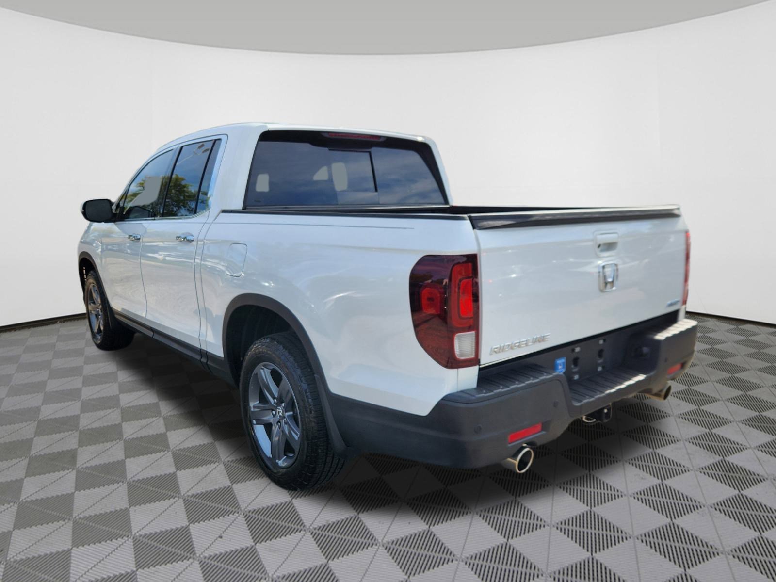 2022 Honda Ridgeline RTL-E photo 3