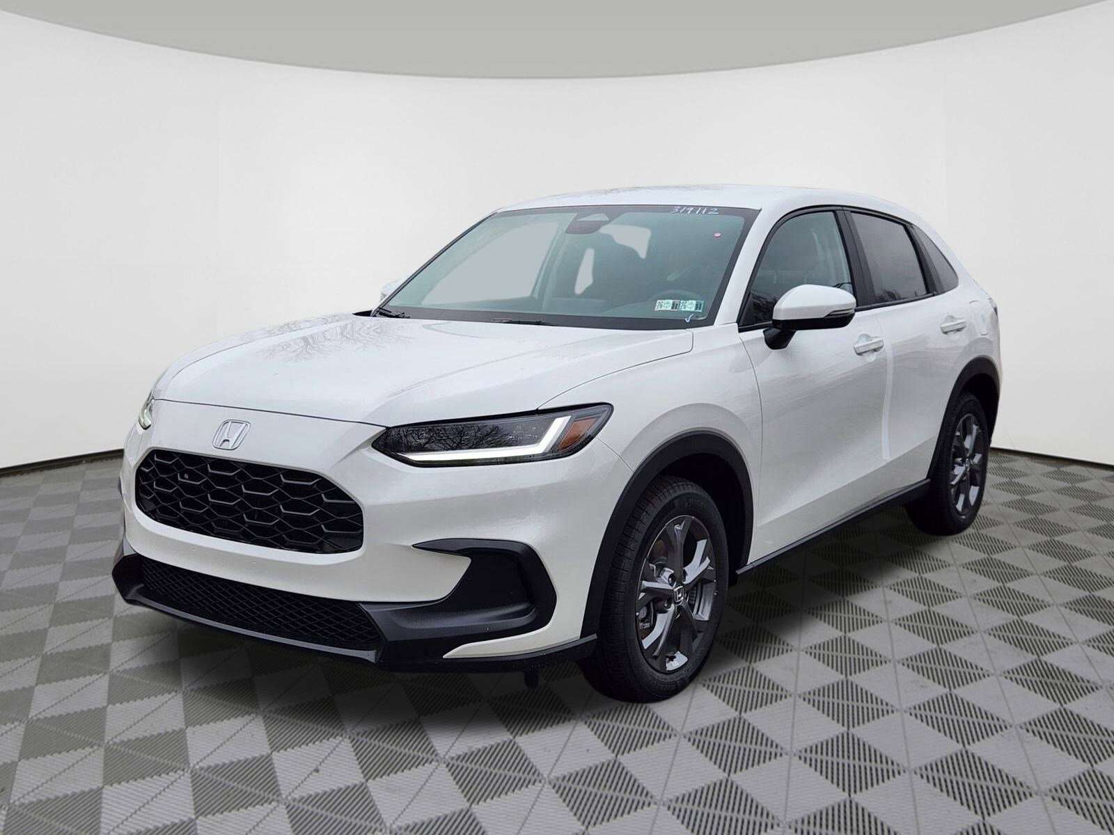 2026 Honda HR-V LX photo 2