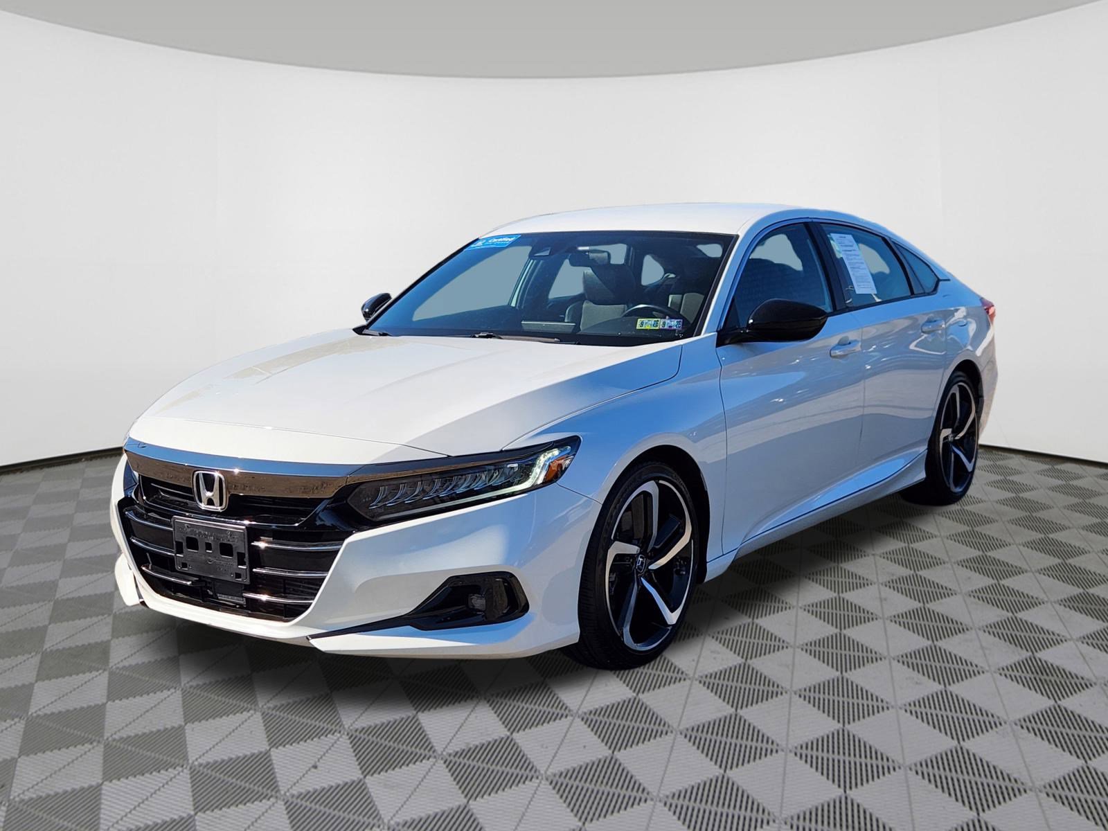 2021 Honda Accord Sport photo 2