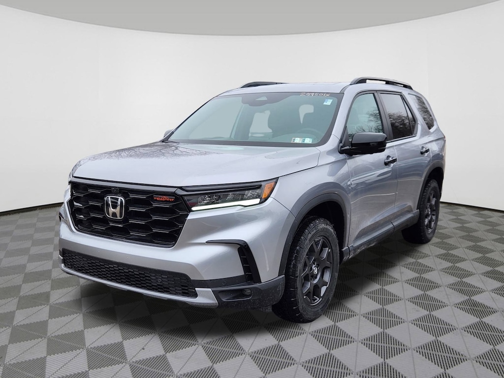 New 2025 Honda Pilot TrailSport SUV