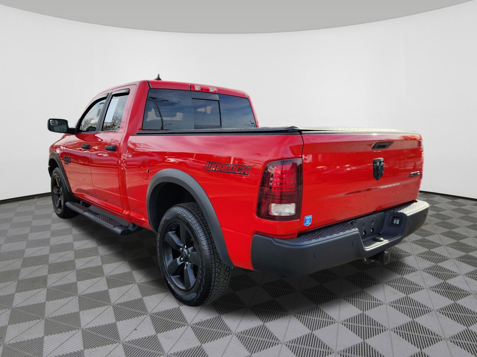 2020 Ram 1500 Classic Warlock photo 3