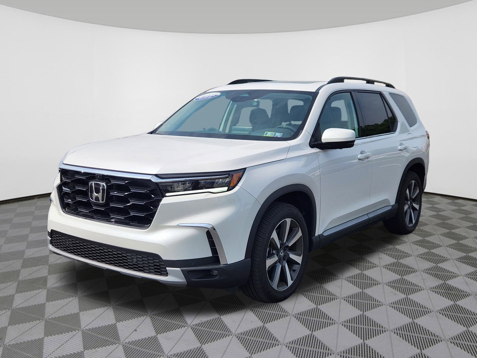 2025 Honda Pilot Elite photo 2