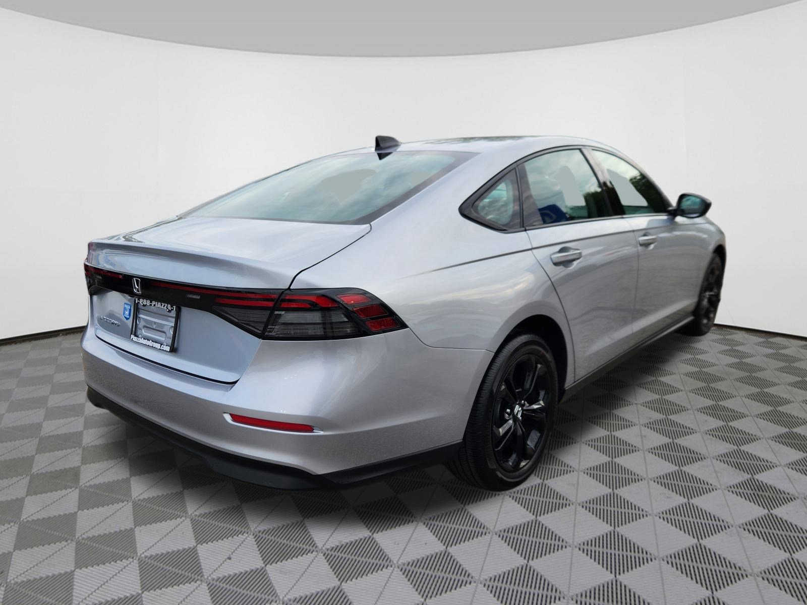 2025 Honda Accord SE photo 4