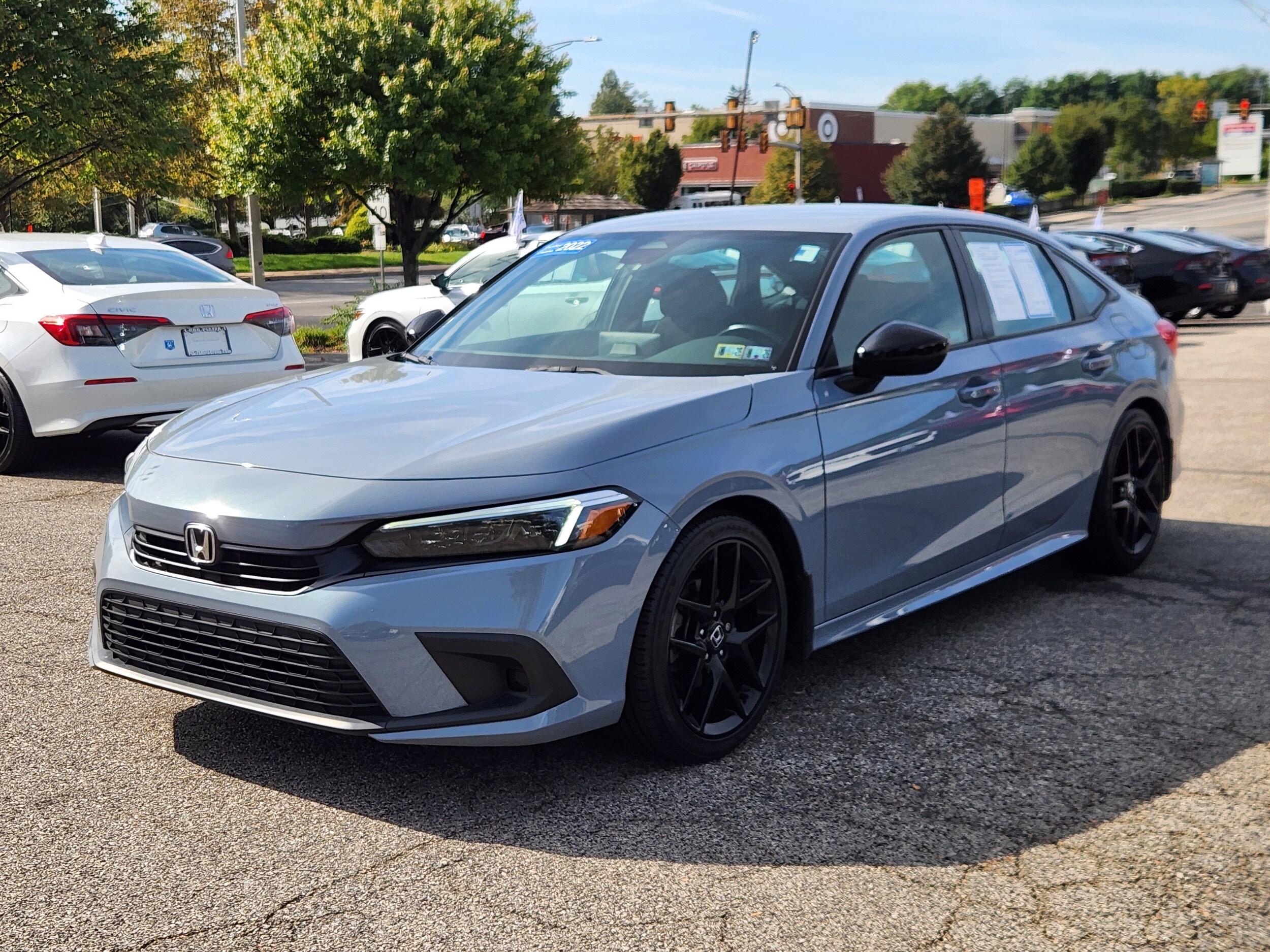 2022 Honda Civic Sport photo 2