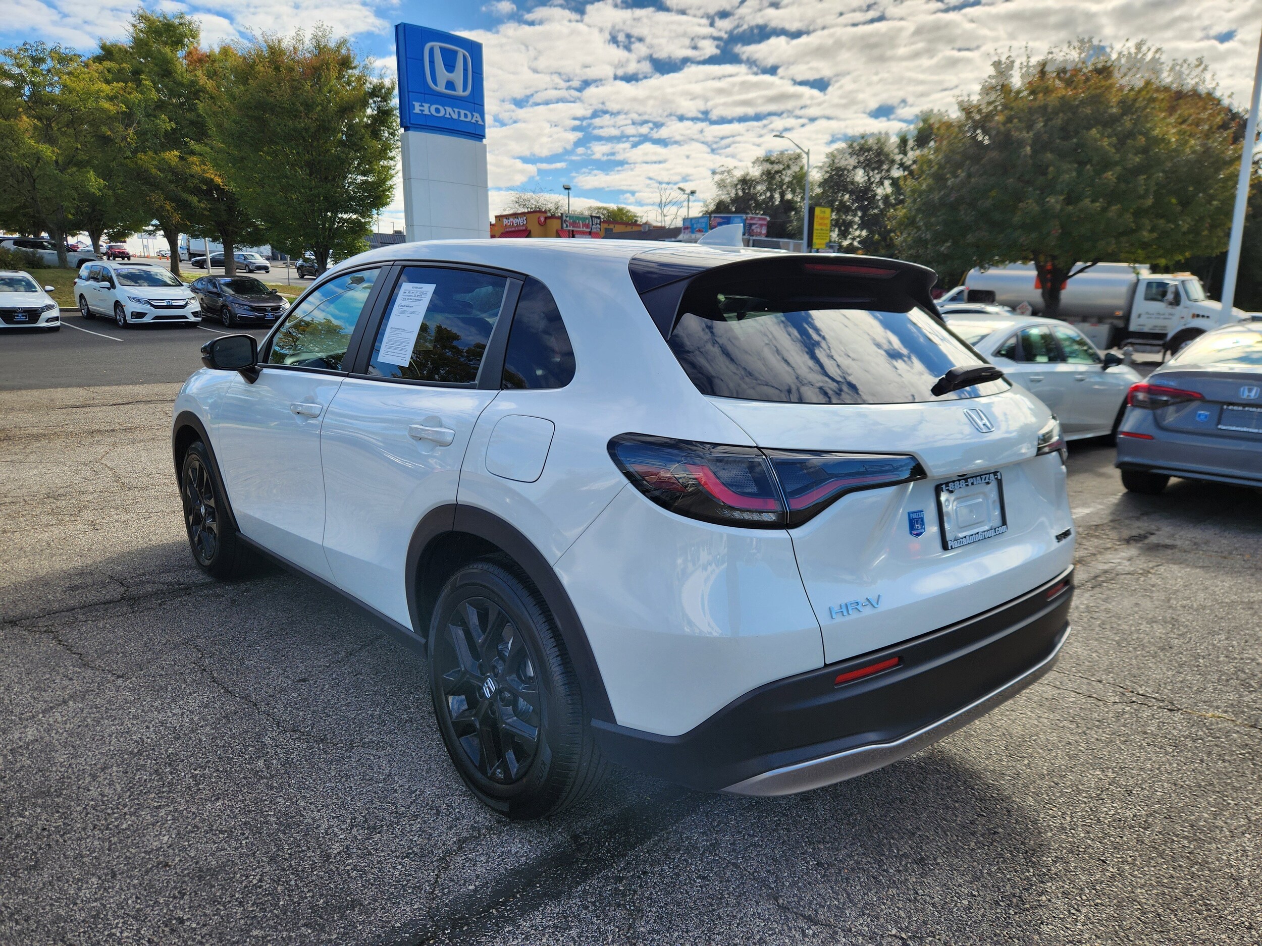 2025 Honda HR-V Sport photo 3