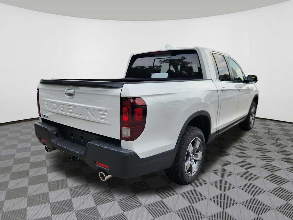 New 2026 Honda Ridgeline RTL Truck Crew Cab