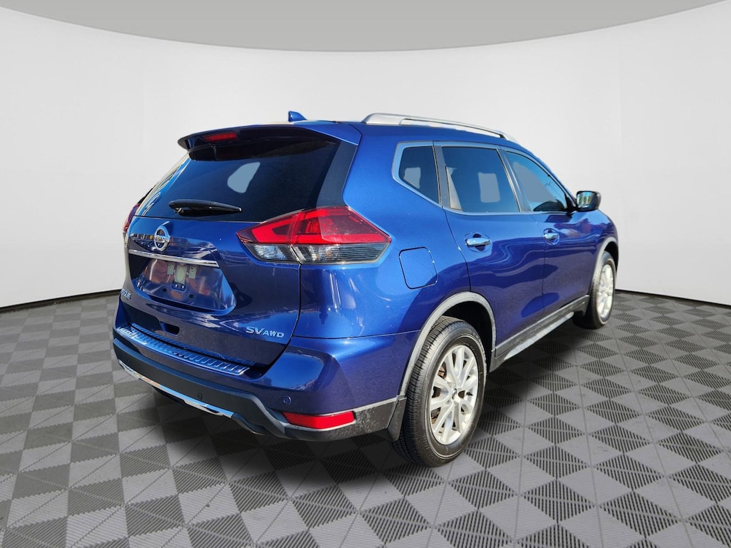 Used 2020 Nissan Rogue SV SUV