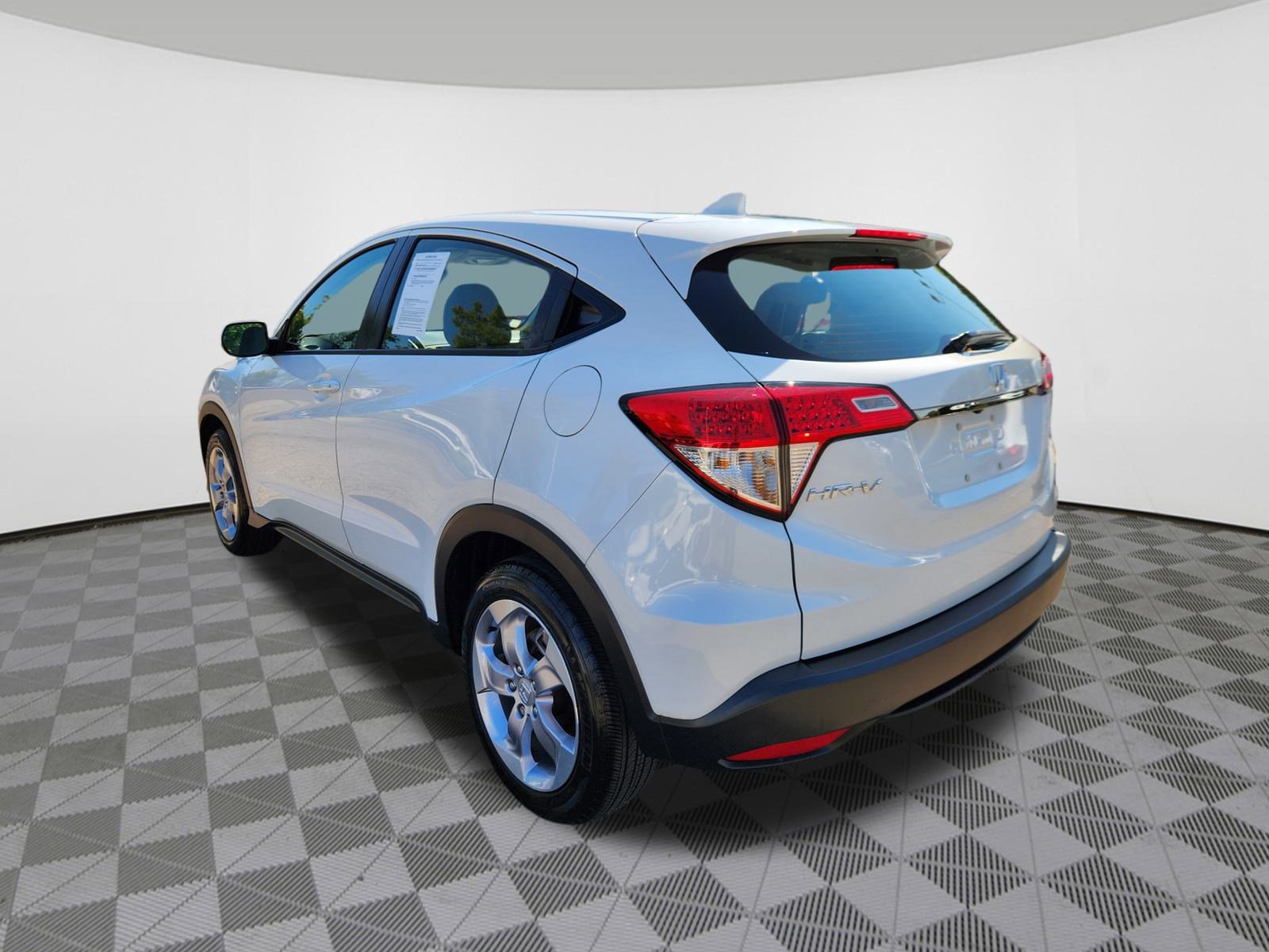 2022 Honda HR-V LX photo 3